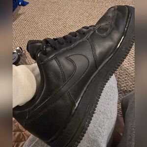 Men's Nike Air Force 1 '07 Black/Black Size 7.5